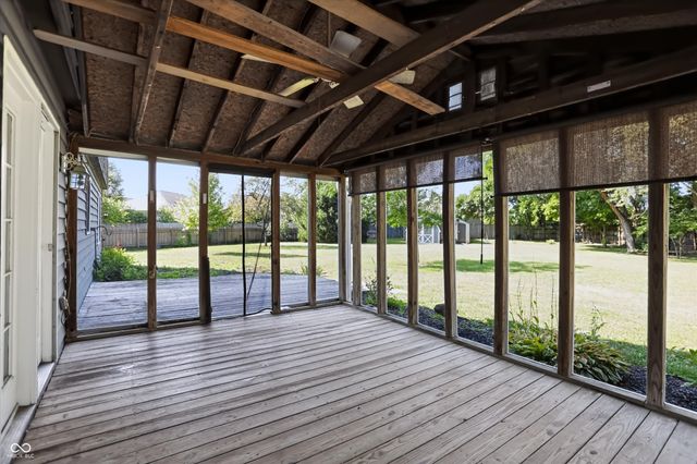 60 Waterford Court, Zionsville, IN 46077