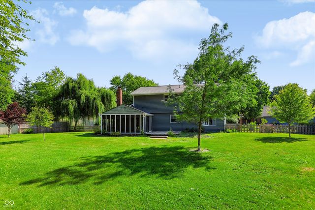 60 Waterford Court, Zionsville, IN 46077
