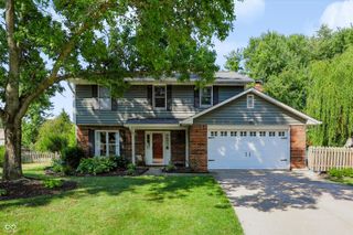 60 Waterford Court, Zionsville, IN 46077