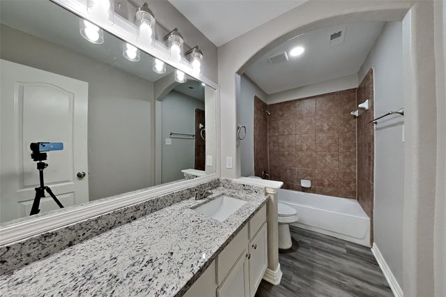 21510 Duke Alexander Drive, Kingwood, TX 77339