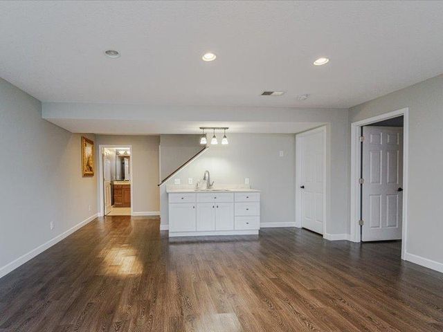 1491 Summit Shores Drive, Burnsville, MN 55306