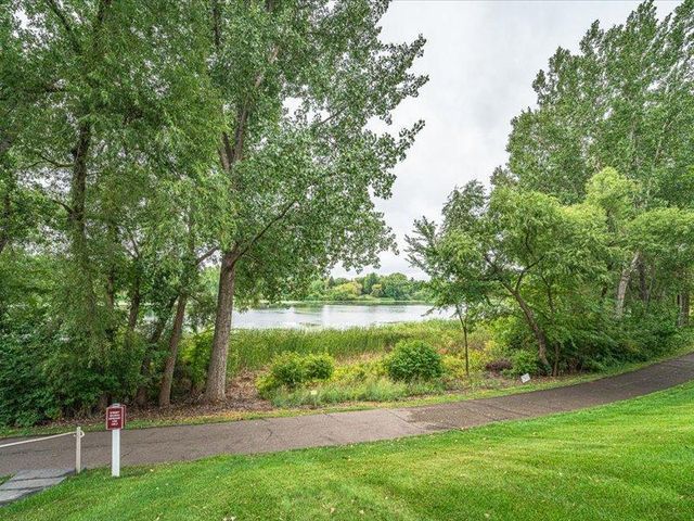 1491 Summit Shores Drive, Burnsville, MN 55306