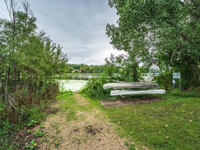 1491 Summit Shores Drive, Burnsville, MN 55306