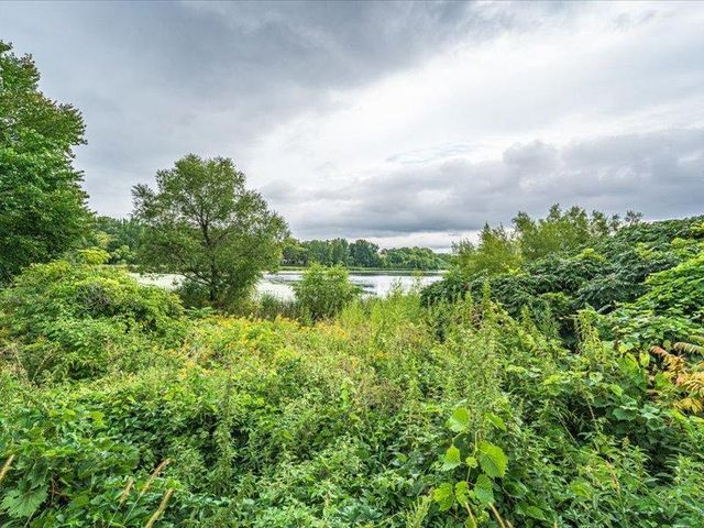 1491 Summit Shores Drive, Burnsville, MN 55306