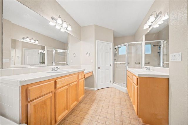 2016 San Esteban Cir, Roseville, CA 95747