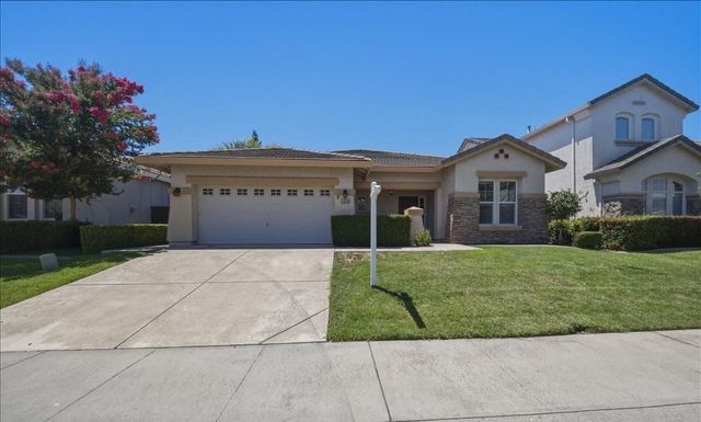 2016 San Esteban Cir, Roseville, CA 95747