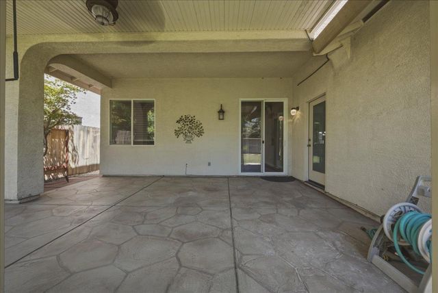 2016 San Esteban Cir, Roseville, CA 95747