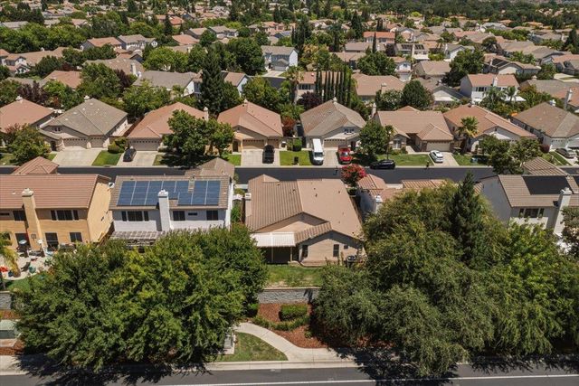 2016 San Esteban Cir, Roseville, CA 95747