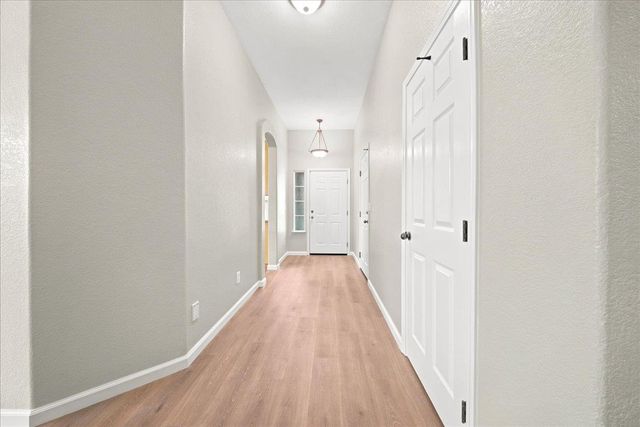2016 San Esteban Cir, Roseville, CA 95747