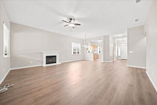 2016 San Esteban Cir, Roseville, CA 95747