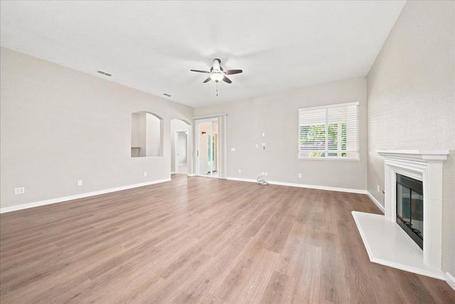 2016 San Esteban Cir, Roseville, CA 95747