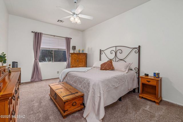 7446 E Placita Luz De La Luna, Tucson, AZ 85715