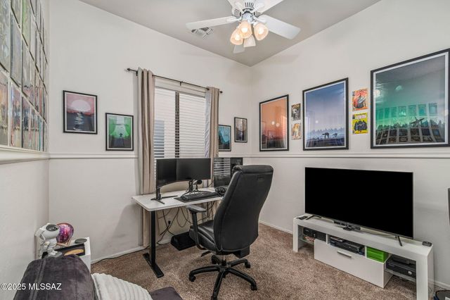 7446 E Placita Luz De La Luna, Tucson, AZ 85715