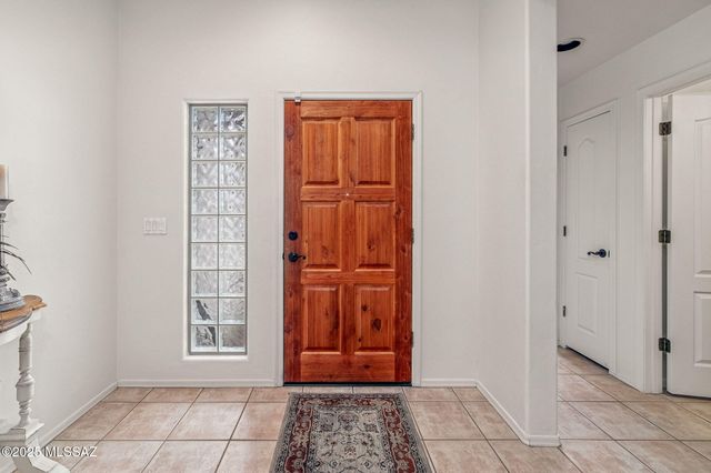 7446 E Placita Luz De La Luna, Tucson, AZ 85715