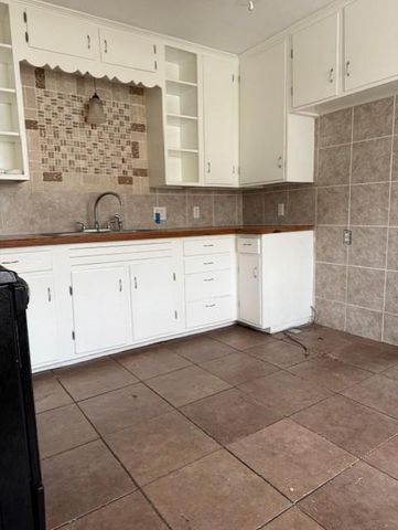 1202 Clyde ST, San Marcos, TX 78666