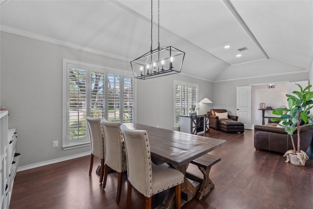 1009 Sable Drive, Friendswood, TX 77546