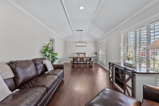 1009 Sable Drive, Friendswood, TX 77546