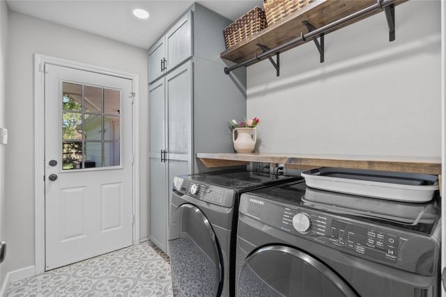 1009 Sable Drive, Friendswood, TX 77546