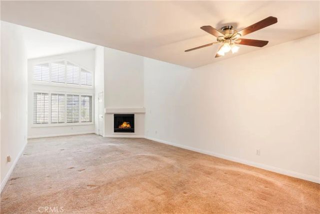 5530 Owensmouth Avenue 324, Woodland Hills, CA 91367