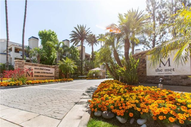 5530 Owensmouth Avenue 324, Woodland Hills, CA 91367