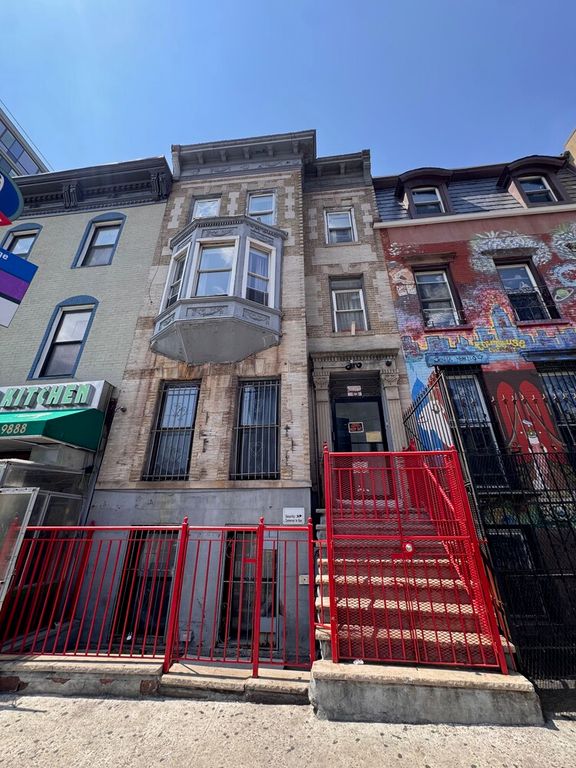 48 4TH Avenue, New York City, NY 11217