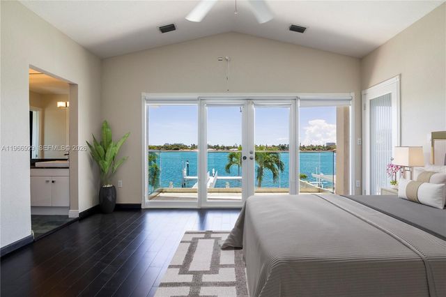 1400 Stillwater Dr, Miami Beach, FL 33141