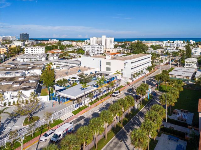 1400 Stillwater Dr, Miami Beach, FL 33141