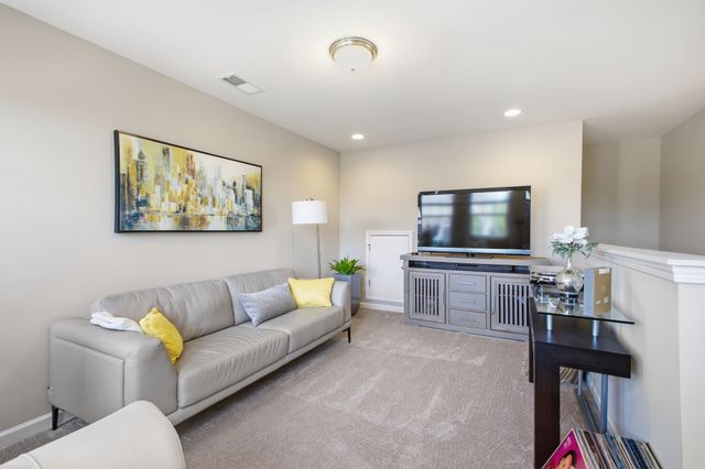 166 Lightwood Dr, Antioch, TN 37013