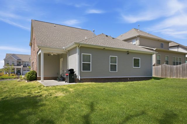 166 Lightwood Dr, Antioch, TN 37013