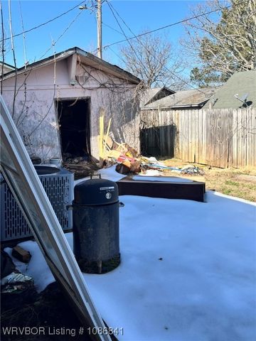 1508 M Circle, Barling, AR 72923