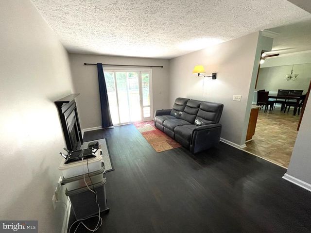 18215 LINTON CT, Dumfries, VA 22026