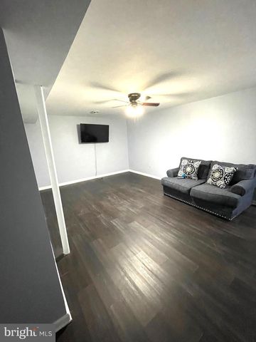 18215 LINTON CT, Dumfries, VA 22026