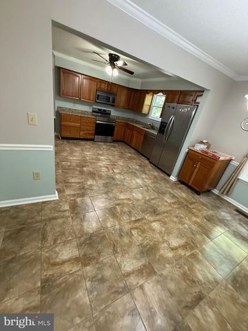 18215 LINTON CT, Dumfries, VA 22026