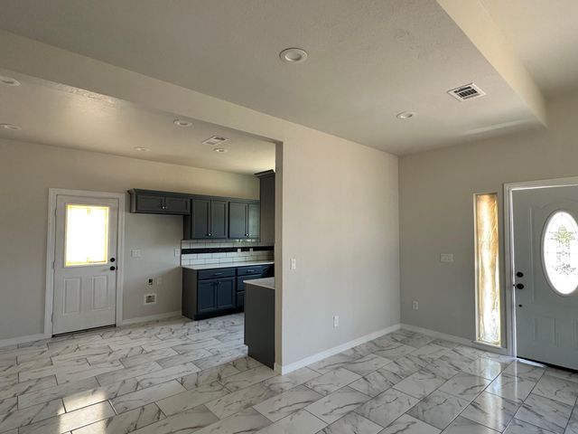 501 Maple ST, Taylor, TX 76574