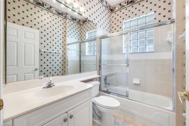 12820 Silverthorn CT, Bonita Springs, FL 34135