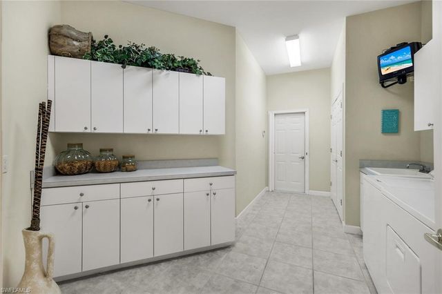 12820 Silverthorn CT, Bonita Springs, FL 34135