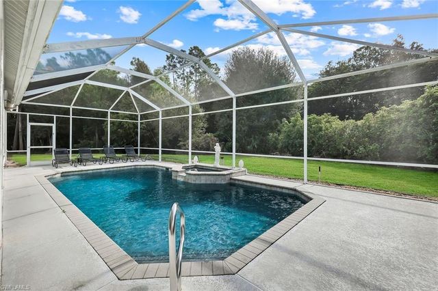 12820 Silverthorn CT, Bonita Springs, FL 34135