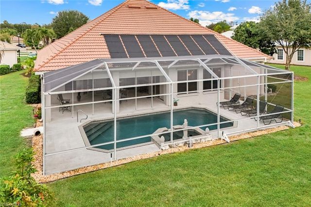 12820 Silverthorn CT, Bonita Springs, FL 34135