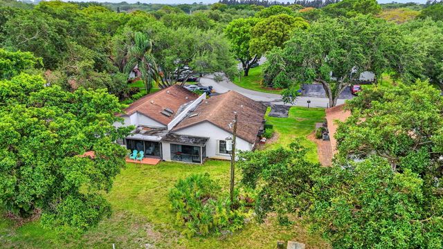 3693 Arelia Drive N, Delray Beach, FL 33445