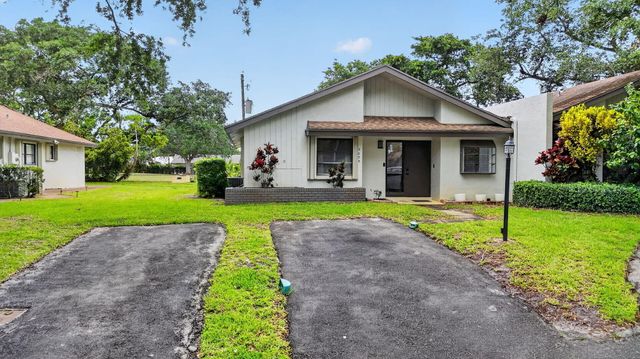 3693 Arelia Drive N, Delray Beach, FL 33445