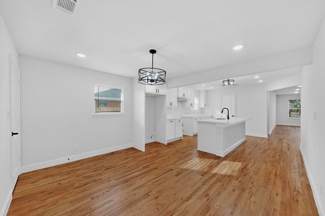 2534 Millermore Street, Dallas, TX 75216