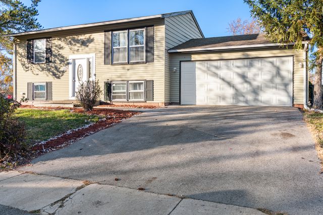 3690 School Drive, Country Club Hills, IL 60478