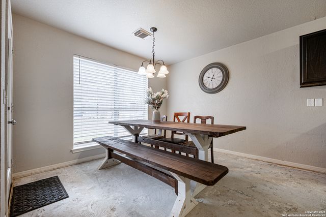 10227 coyote hl, Converse, TX 78109