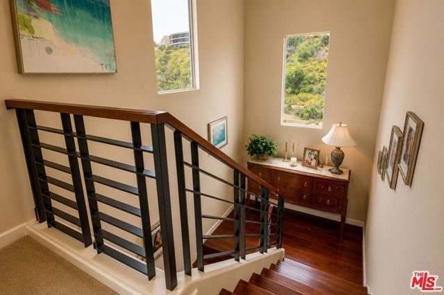13023 Bluff Creek Drive 29, Los Angeles, CA 90094