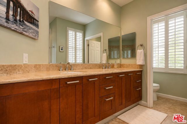 13023 Bluff Creek Drive 29, Los Angeles, CA 90094