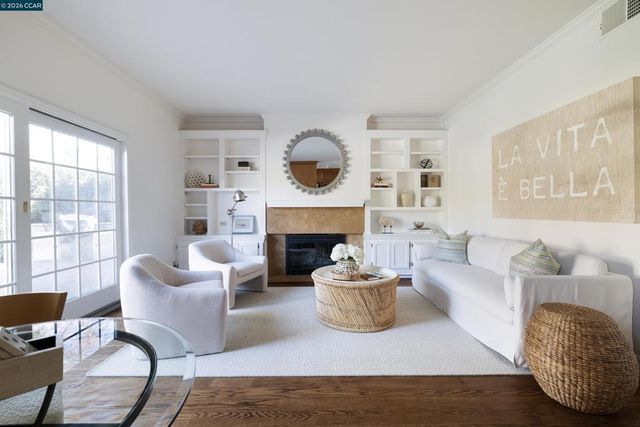 902 Kane Cir, Walnut Creek, CA 94598