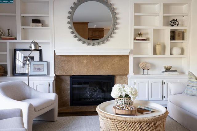 902 Kane Cir, Walnut Creek, CA 94598