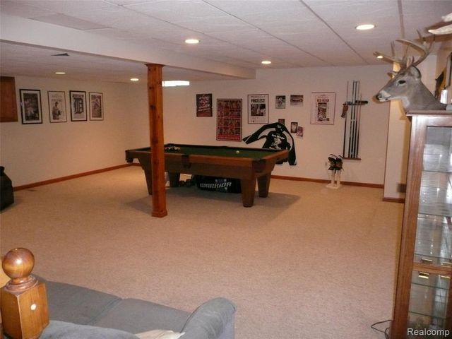 2388 Ava, Howell, MI 48843