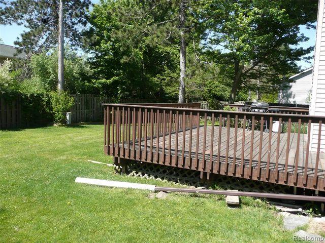 2388 Ava, Howell, MI 48843