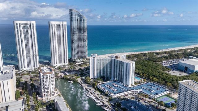 100 Bayview Dr 229, Sunny Isles Beach, FL 33160